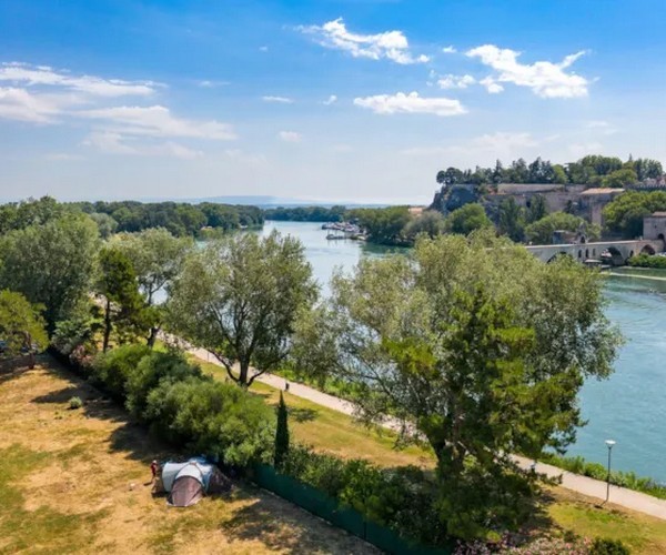 camping-avignon-emplacement-1