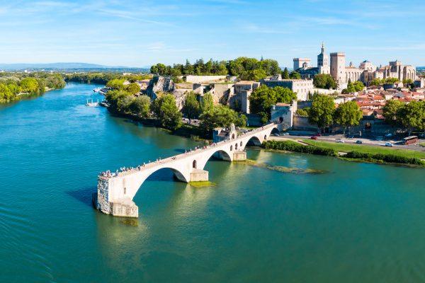 camping-avignon-rhone-pont